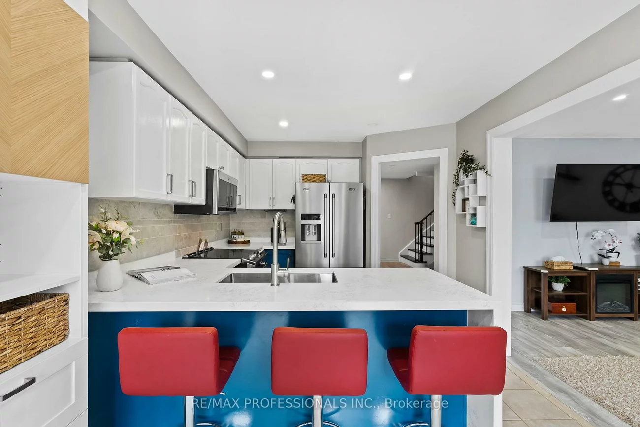 135, Professor Day, Bradford, Bradford West Gwillimbury