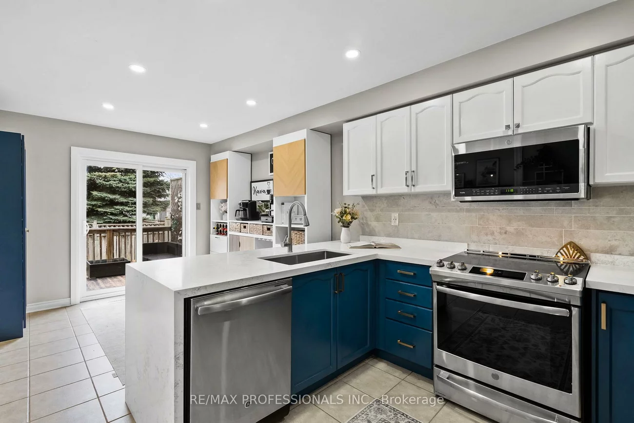 135, Professor Day, Bradford, Bradford West Gwillimbury