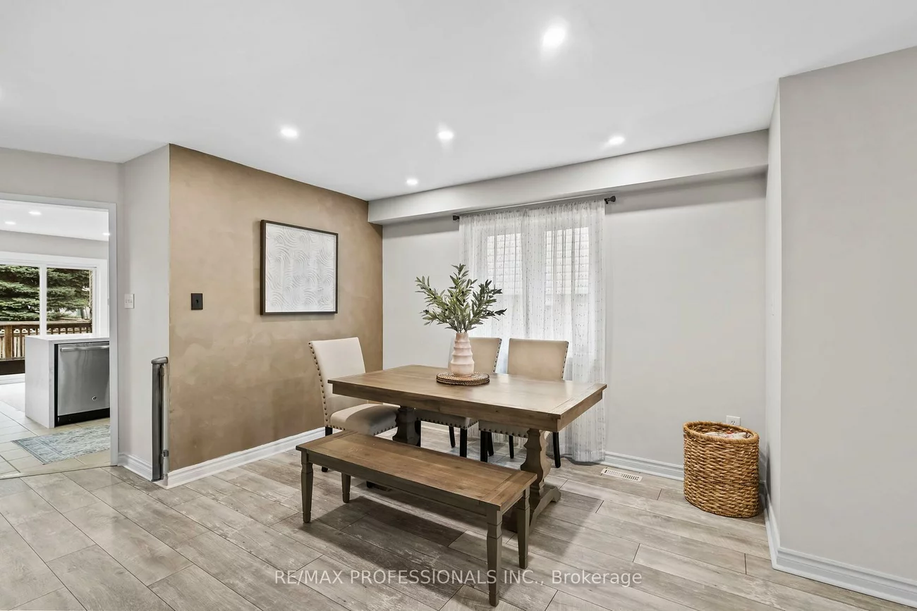 135, Professor Day, Bradford, Bradford West Gwillimbury