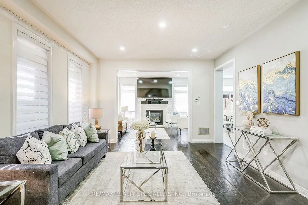 18, Rogers, Bradford, Bradford West Gwillimbury