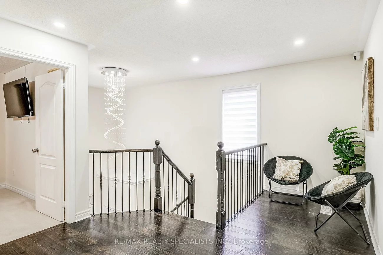 18, Rogers, Bradford, Bradford West Gwillimbury
