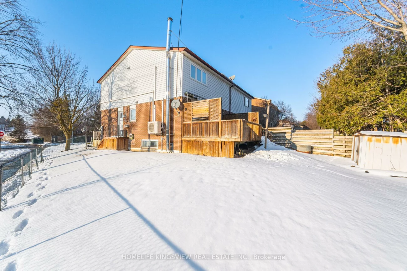 405, Maplegrove, Bradford, Bradford West Gwillimbury