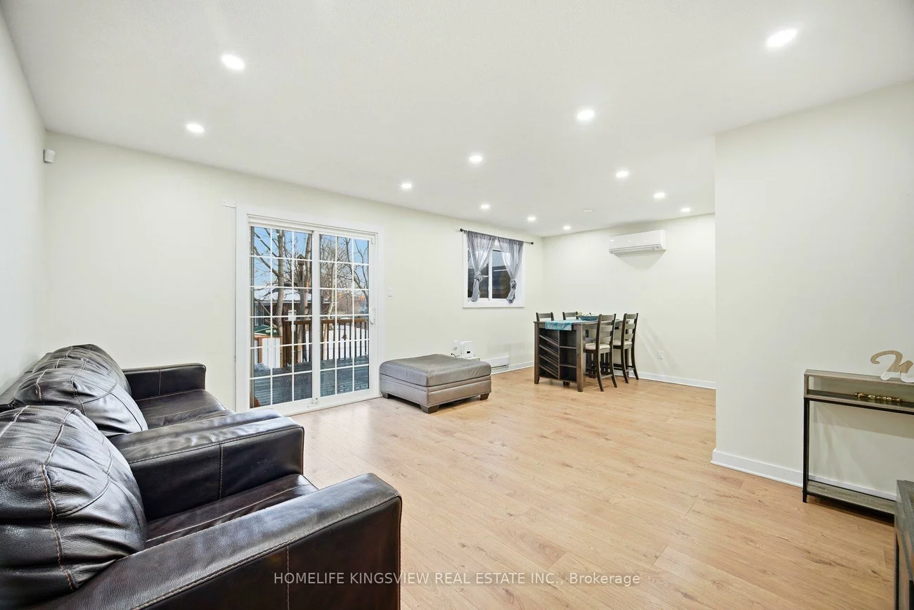 405, Maplegrove, Bradford, Bradford West Gwillimbury