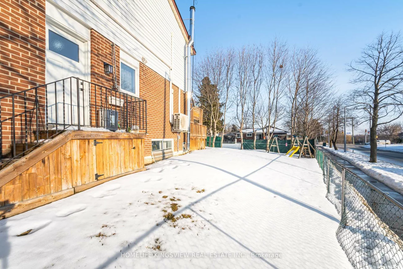 405, Maplegrove, Bradford, Bradford West Gwillimbury