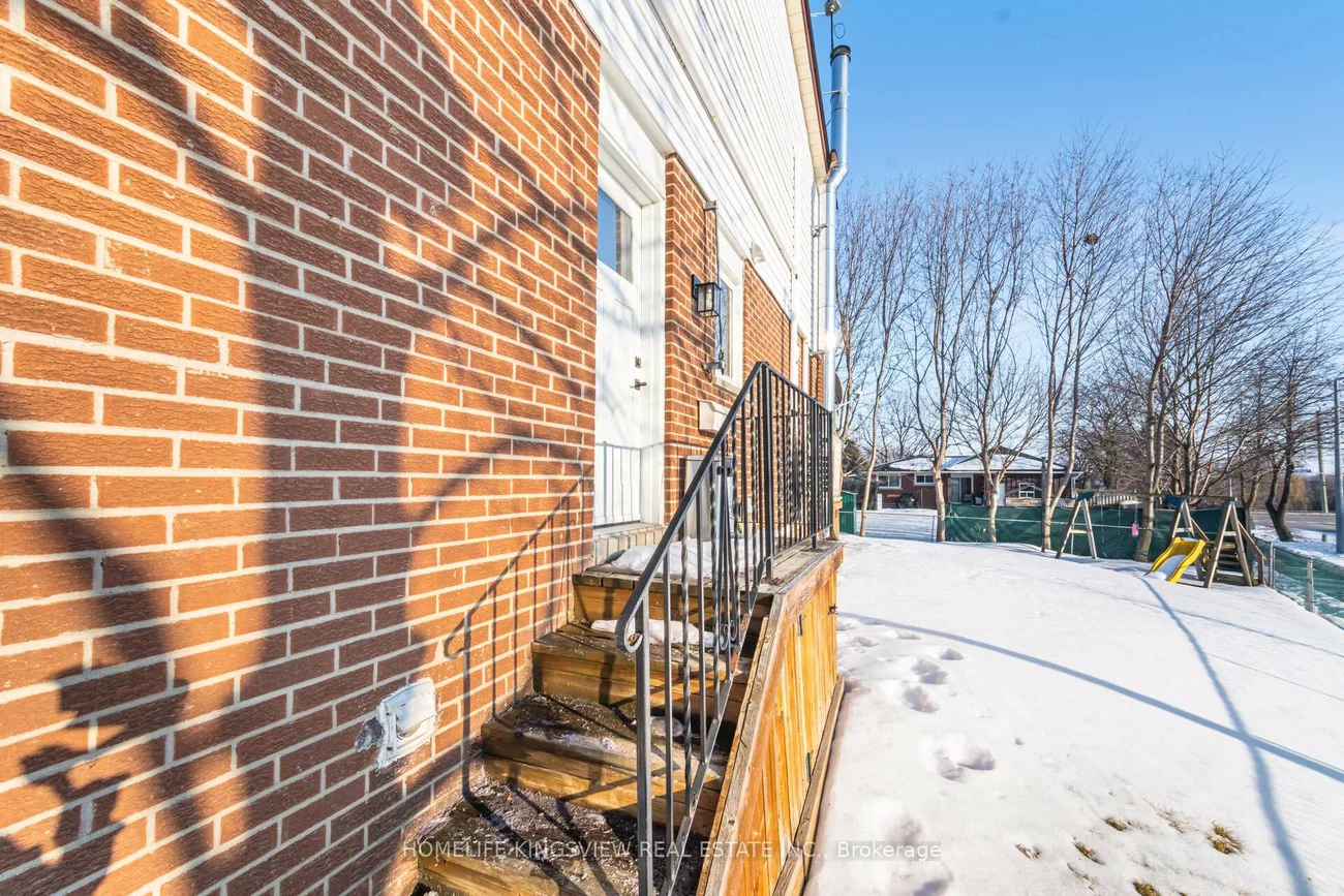 405, Maplegrove, Bradford, Bradford West Gwillimbury