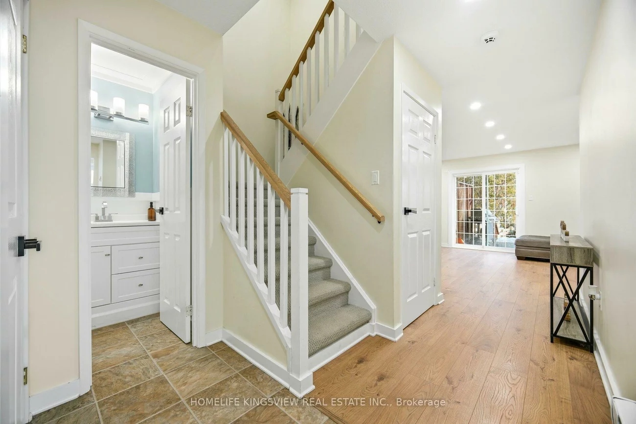 405, Maplegrove, Bradford, Bradford West Gwillimbury