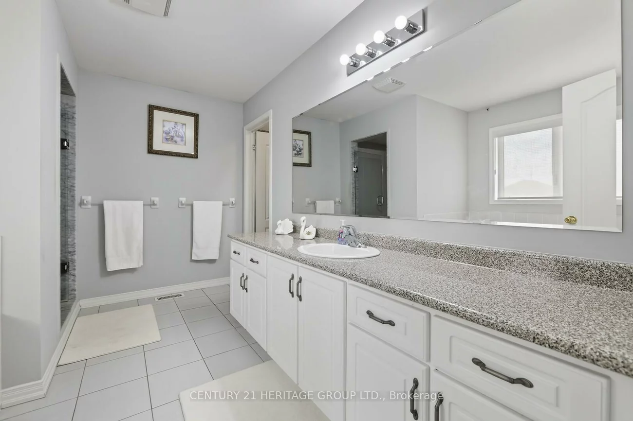 154, Richardson, Bradford, Bradford West Gwillimbury