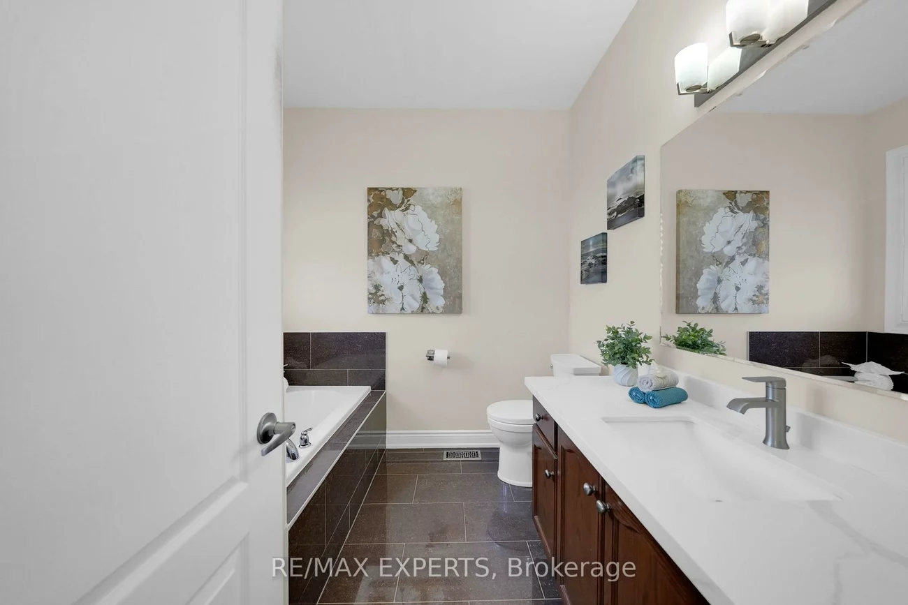 57, Hopkins, Bradford, Bradford West Gwillimbury