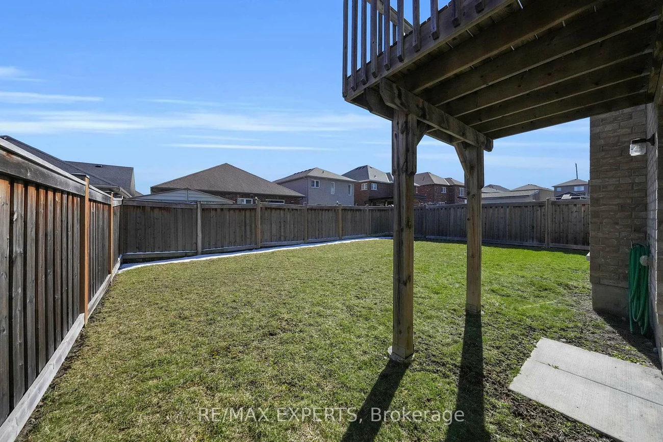 57, Hopkins, Bradford, Bradford West Gwillimbury