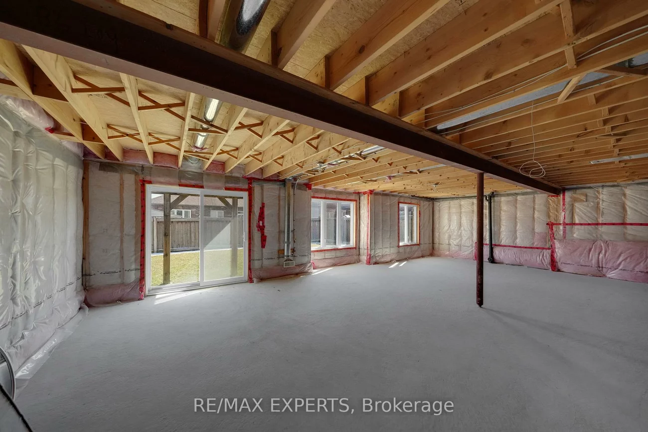 57, Hopkins, Bradford, Bradford West Gwillimbury