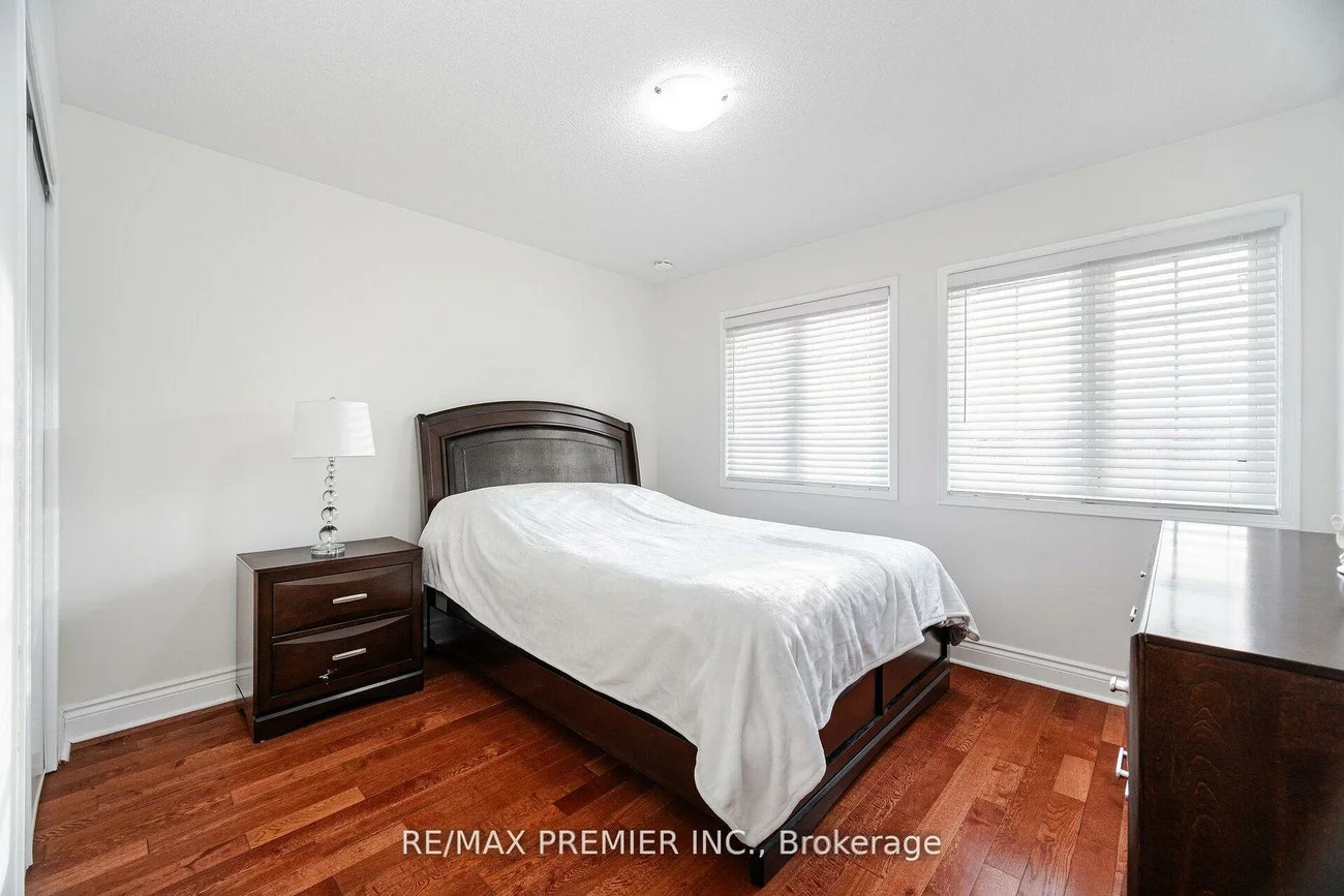 117, Professor Day, Bradford, Bradford West Gwillimbury