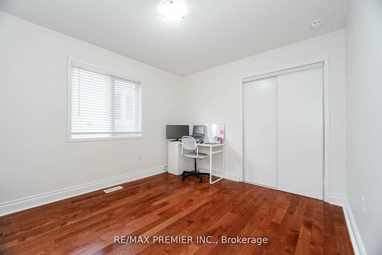 117, Professor Day, Bradford, Bradford West Gwillimbury