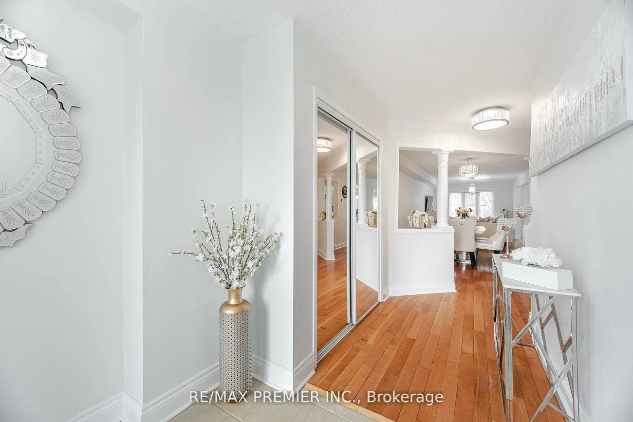 117, Professor Day, Bradford, Bradford West Gwillimbury