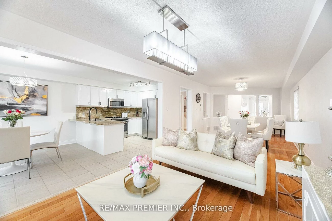 117, Professor Day, Bradford, Bradford West Gwillimbury