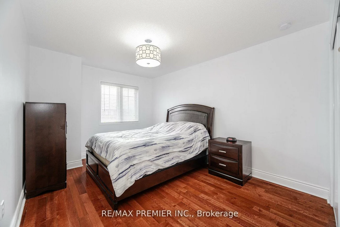 117, Professor Day, Bradford, Bradford West Gwillimbury