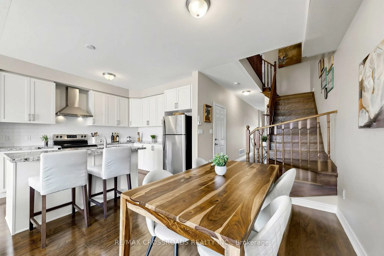 6, Angela, Bradford, Bradford West Gwillimbury