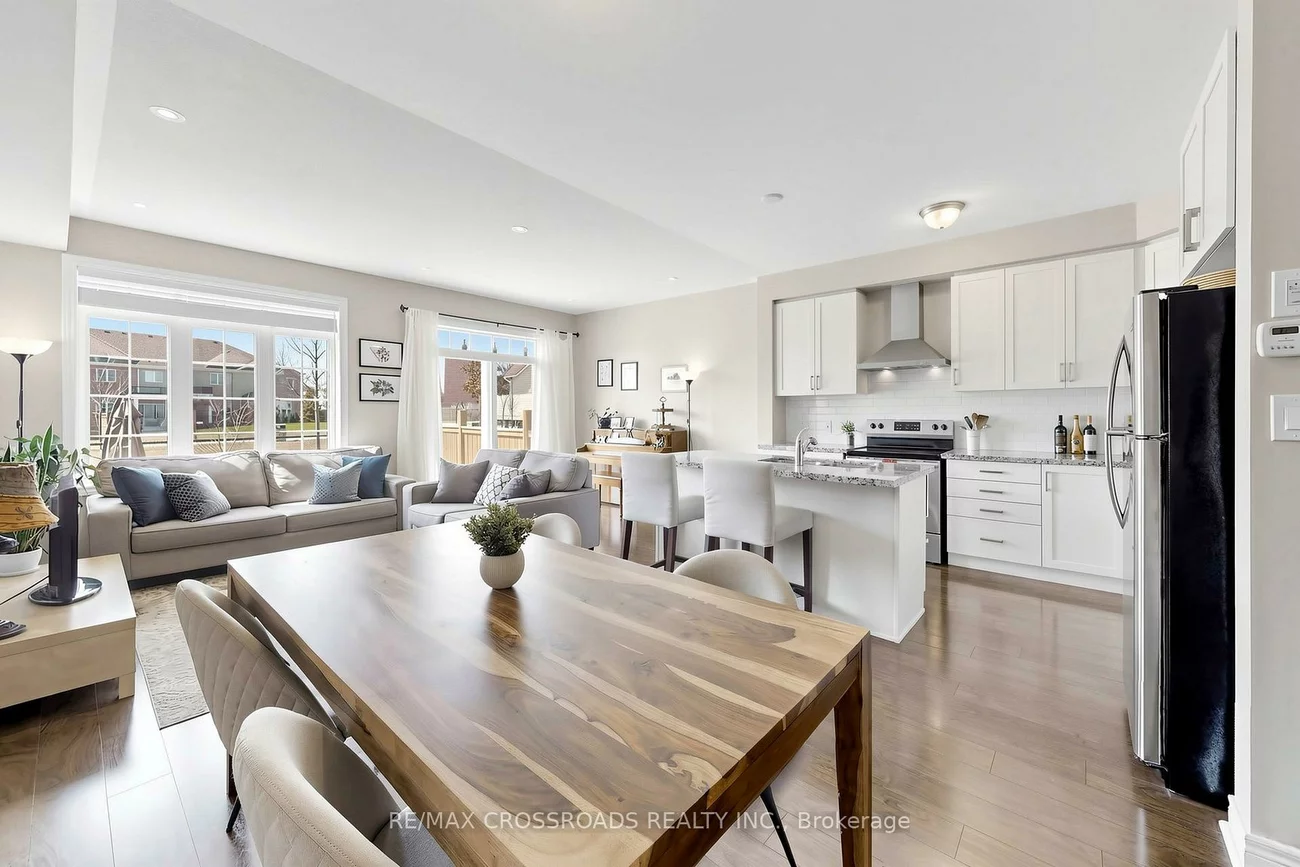 6, Angela, Bradford, Bradford West Gwillimbury