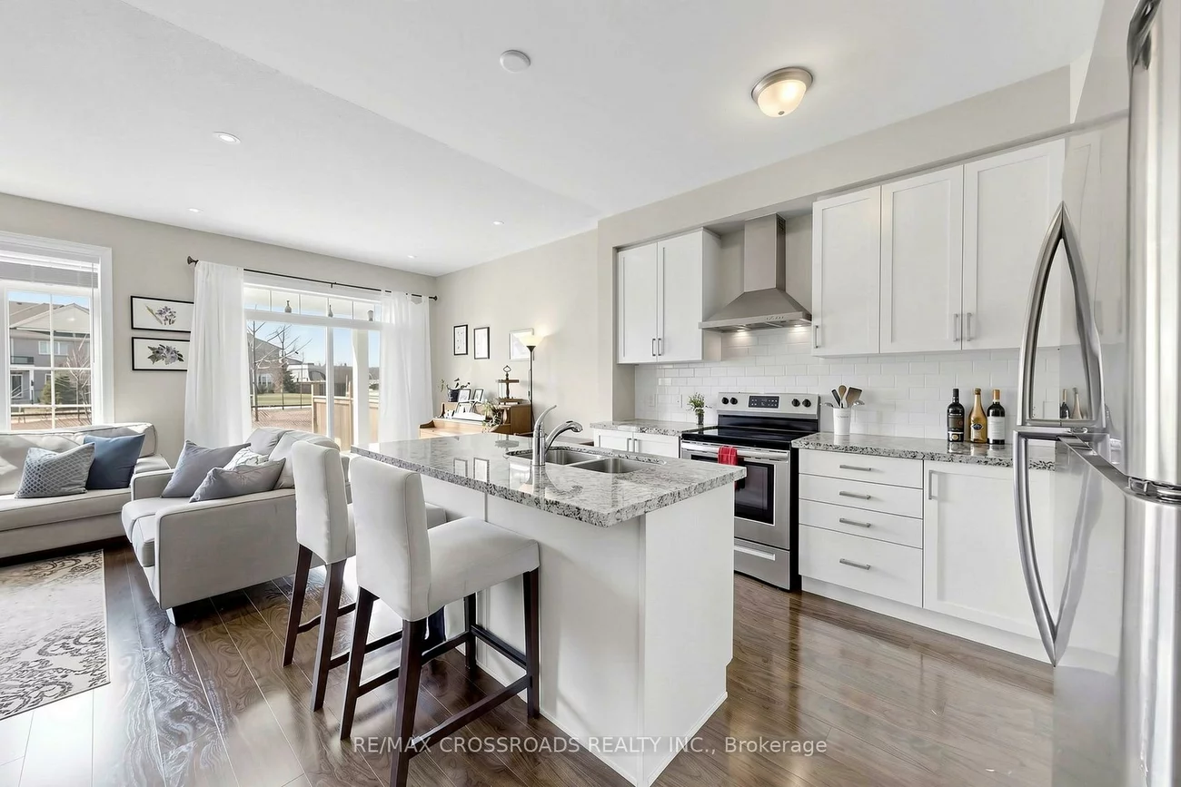 6, Angela, Bradford, Bradford West Gwillimbury