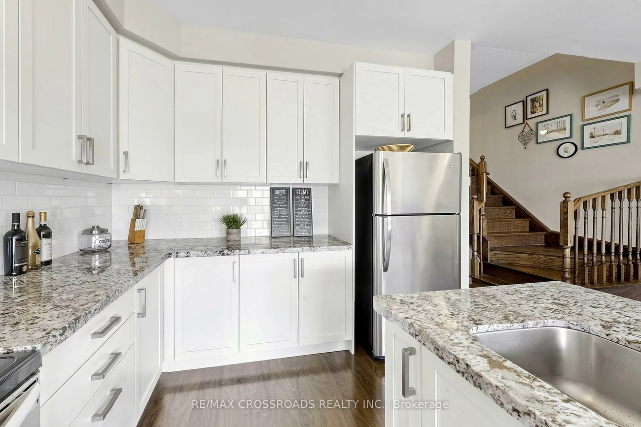 6, Angela, Bradford, Bradford West Gwillimbury