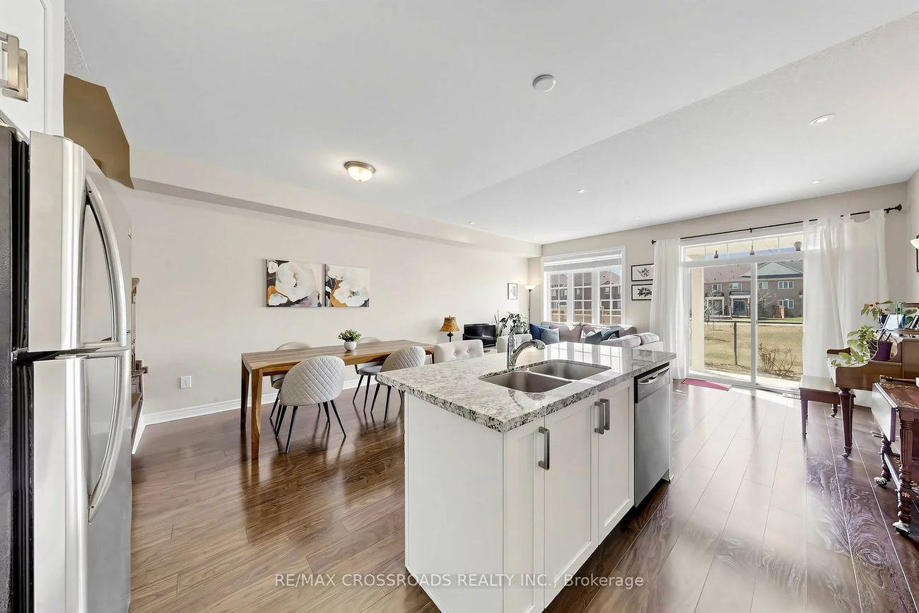 6, Angela, Bradford, Bradford West Gwillimbury