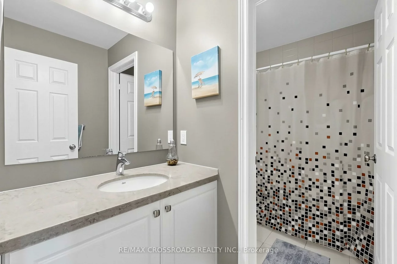 6, Angela, Bradford, Bradford West Gwillimbury