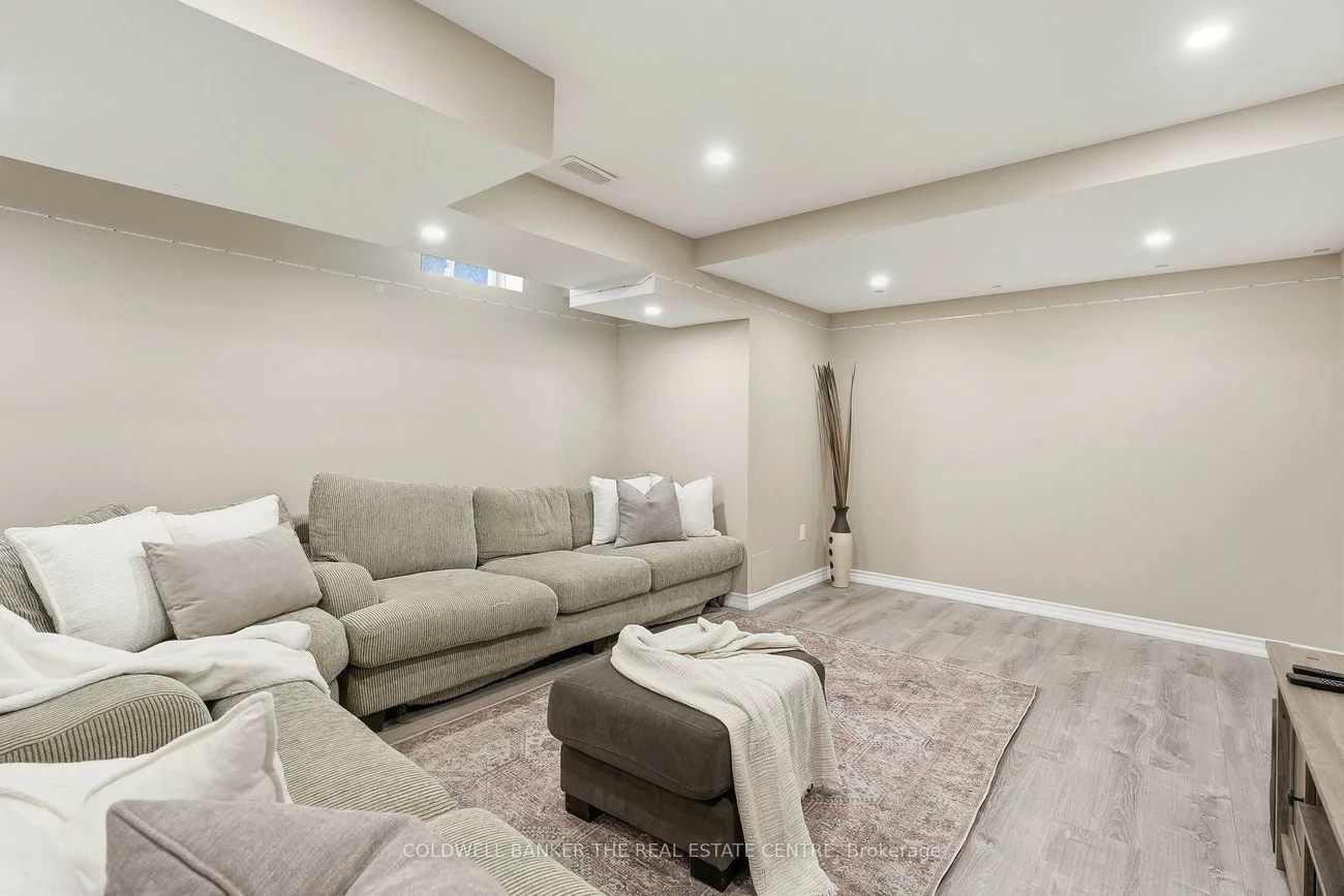 81, Romanelli, Bradford, Bradford West Gwillimbury