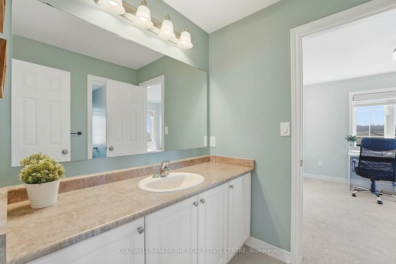 81, Romanelli, Bradford, Bradford West Gwillimbury