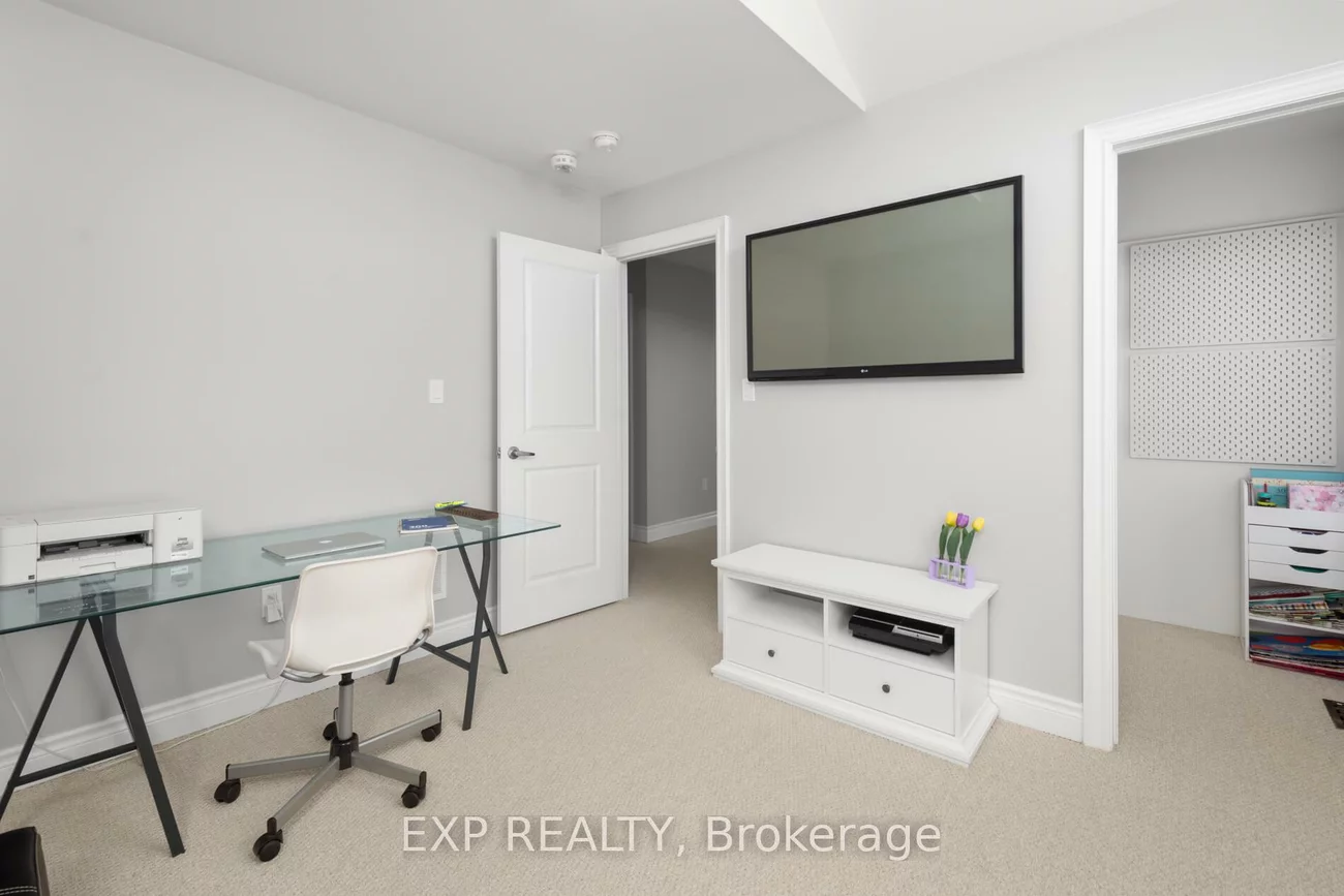 56, Lewis, Bradford, Bradford West Gwillimbury