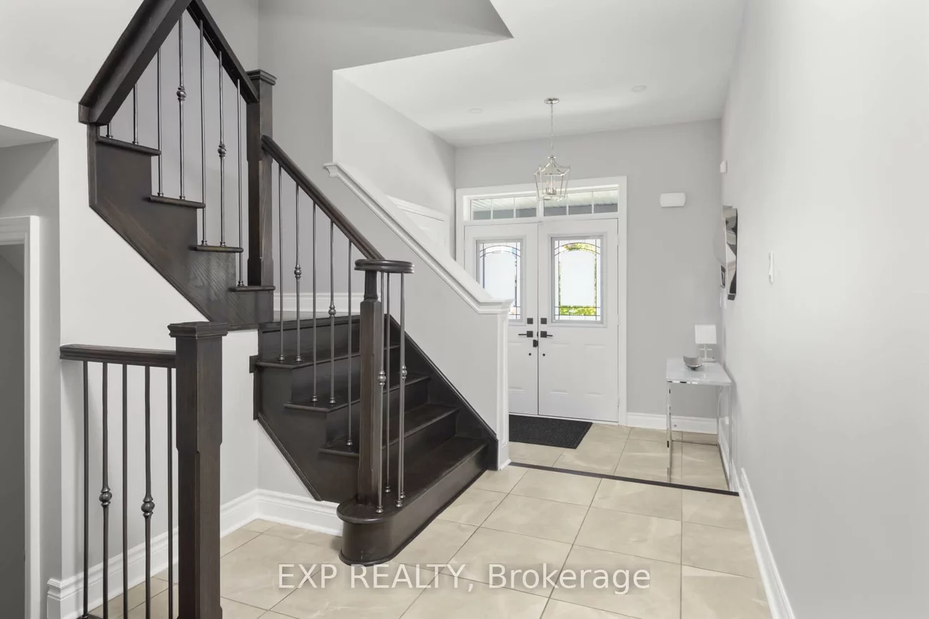 56, Lewis, Bradford, Bradford West Gwillimbury