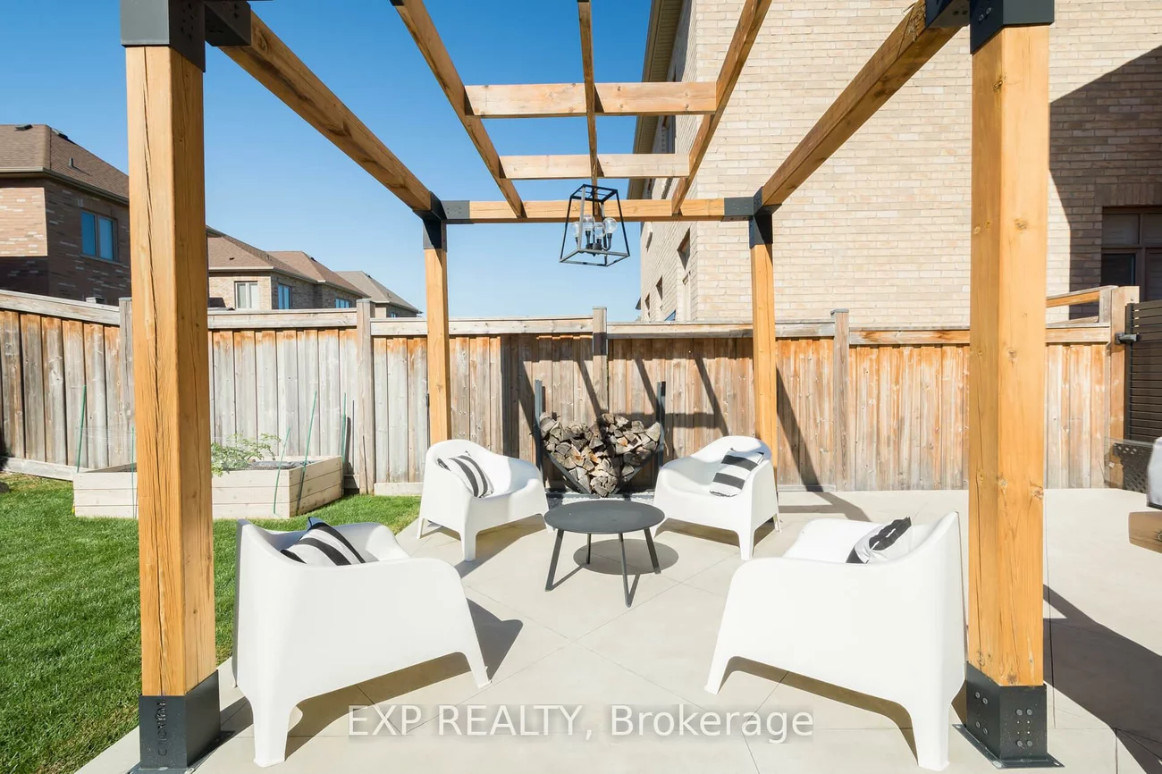 56, Lewis, Bradford, Bradford West Gwillimbury