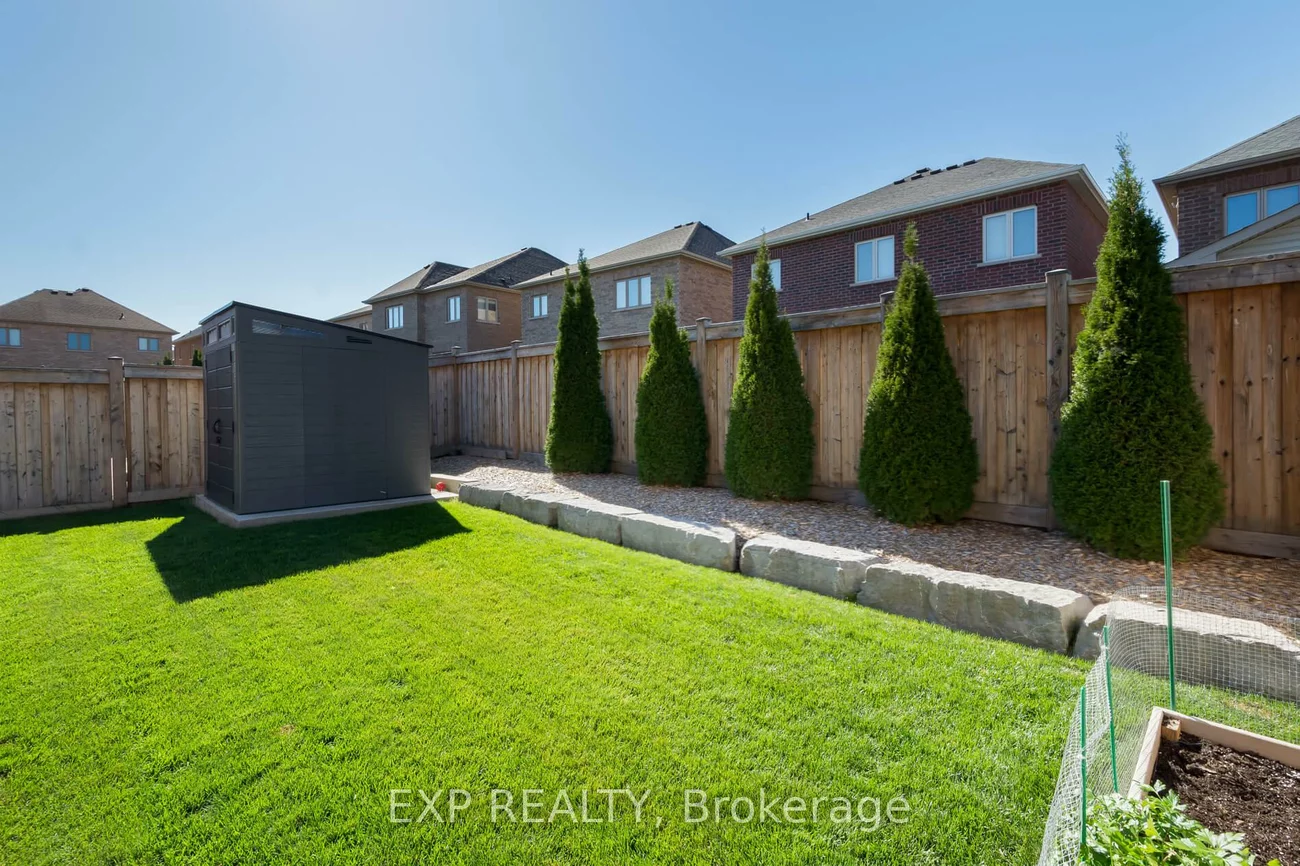 56, Lewis, Bradford, Bradford West Gwillimbury