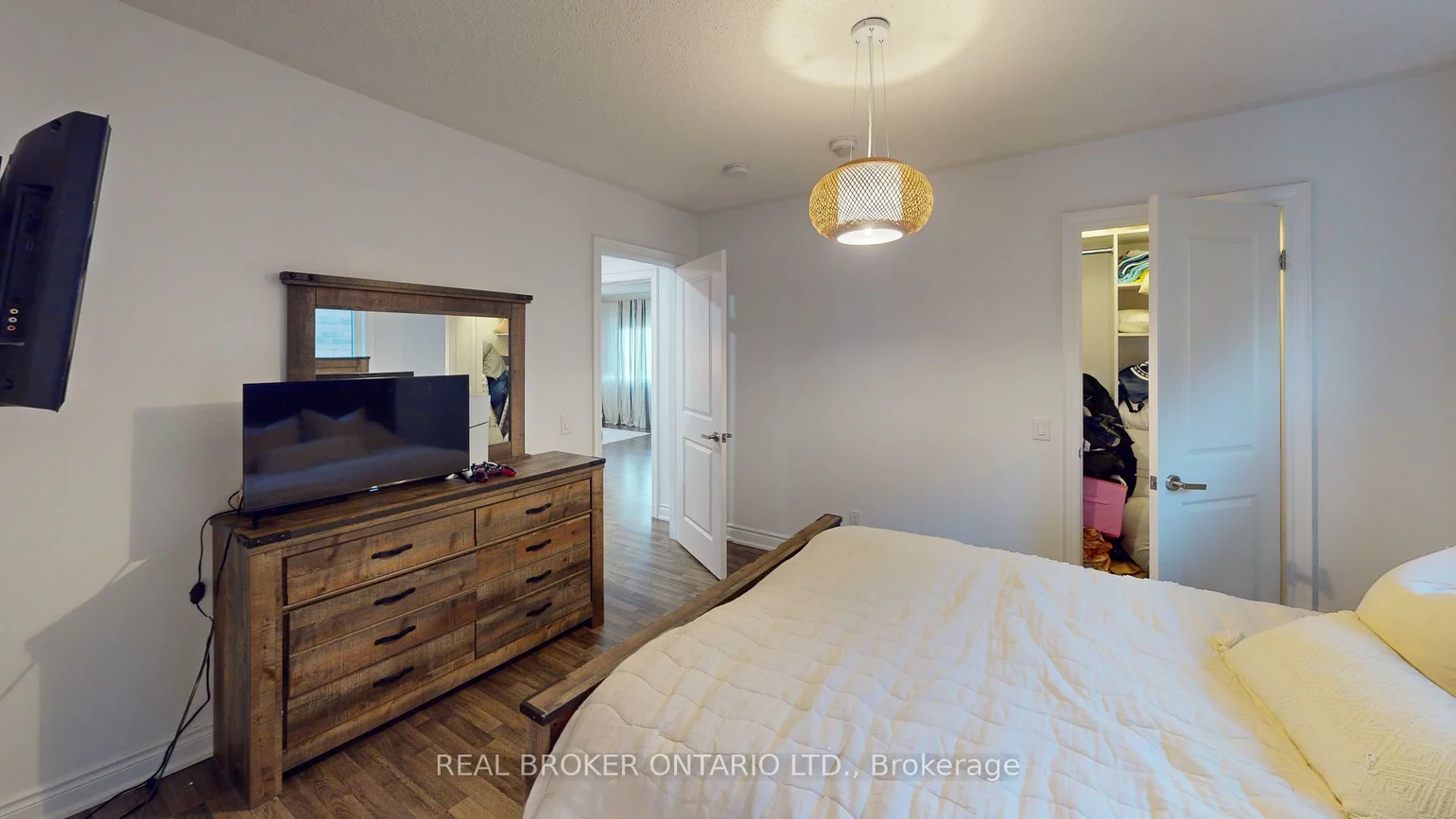 34, Kidd, Bradford, Bradford West Gwillimbury