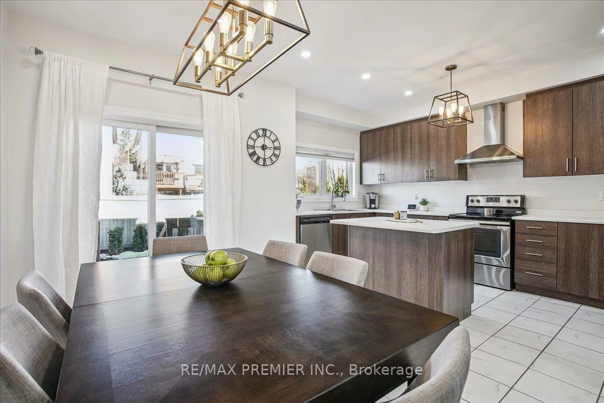149, Taucar, Bradford, Bradford West Gwillimbury