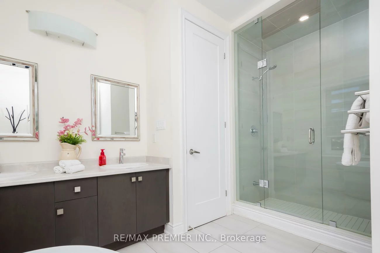 18, Inverness, Bradford, Bradford West Gwillimbury
