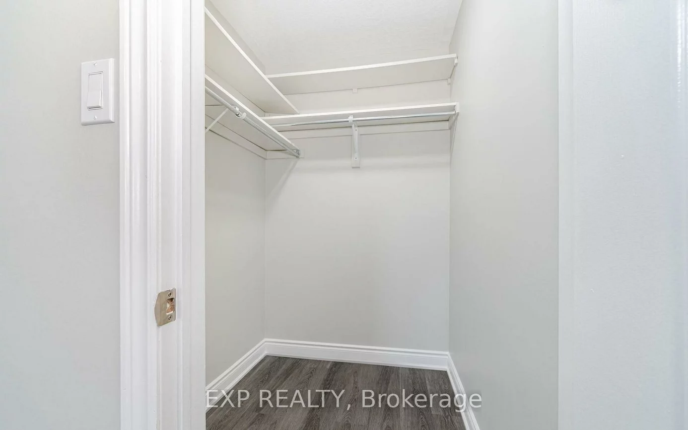 15, Lynn, Bradford, Bradford West Gwillimbury