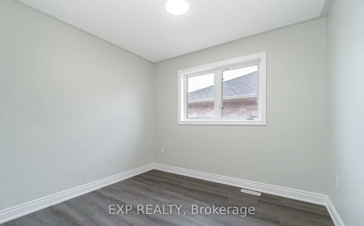 15, Lynn, Bradford, Bradford West Gwillimbury
