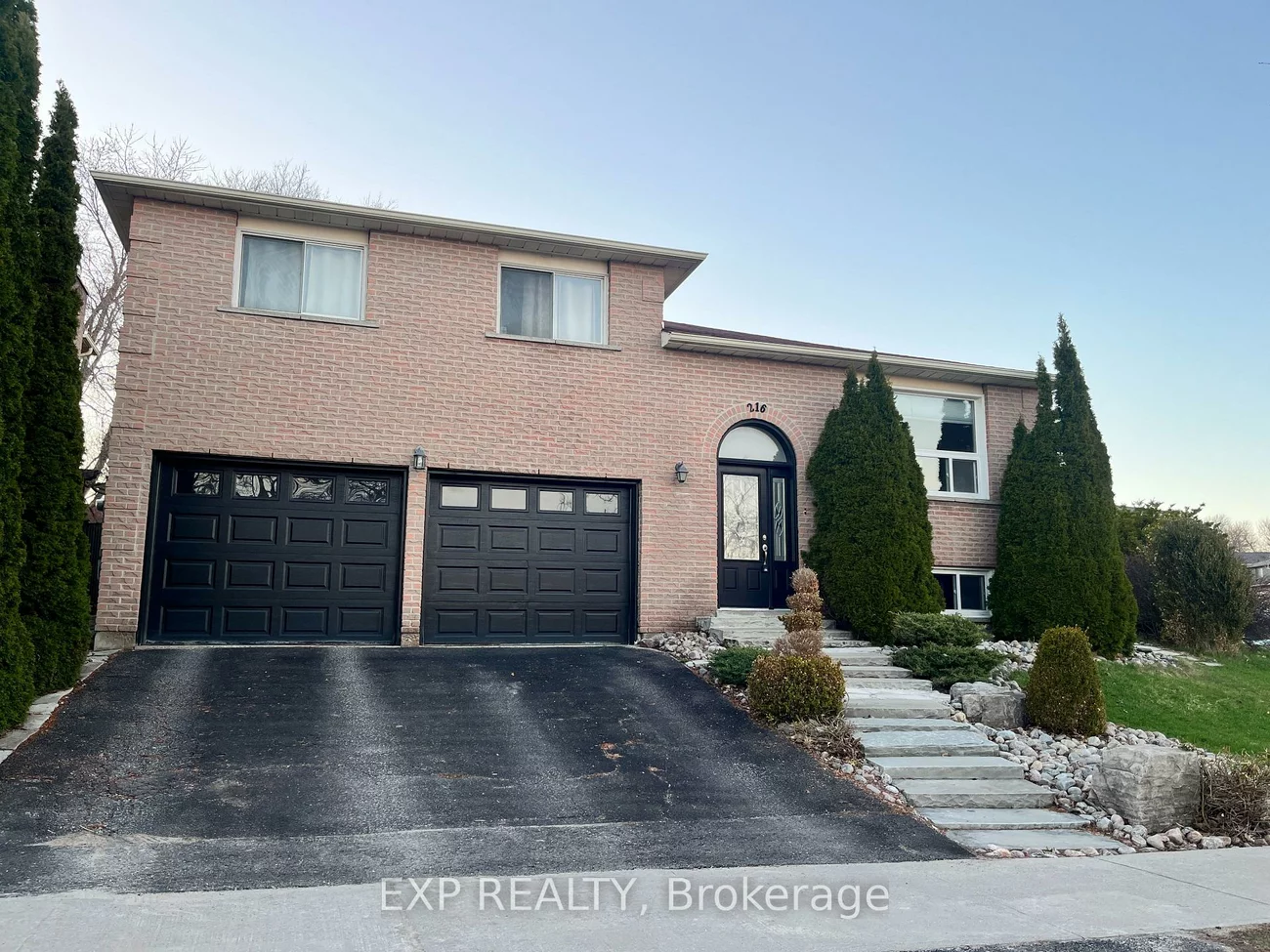 216, Colborne, Bradford, Bradford West Gwillimbury