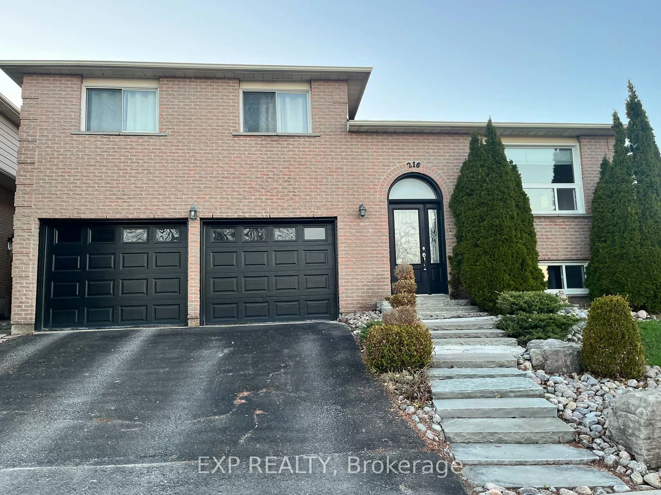 216, Colborne, Bradford, Bradford West Gwillimbury