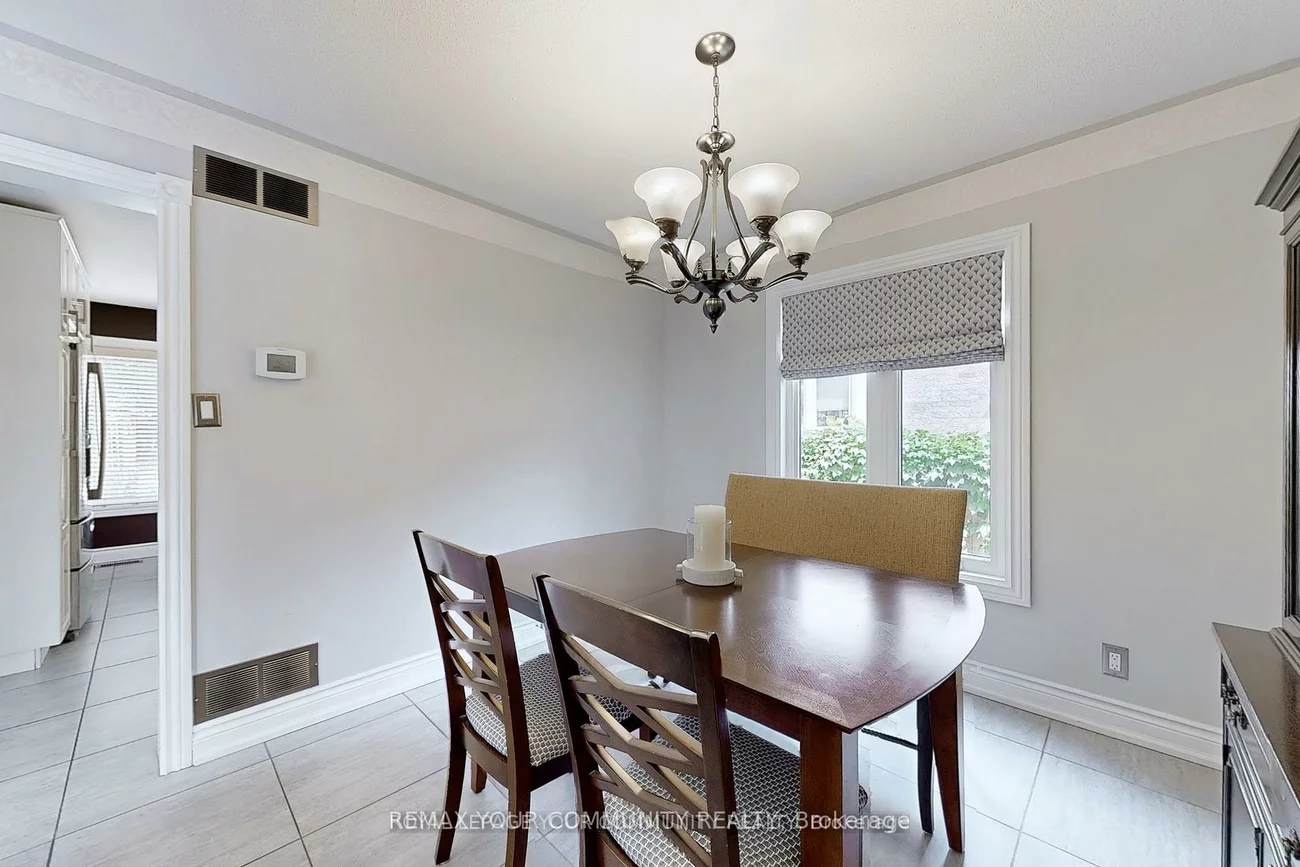 22, Hulst, Bradford, Bradford West Gwillimbury