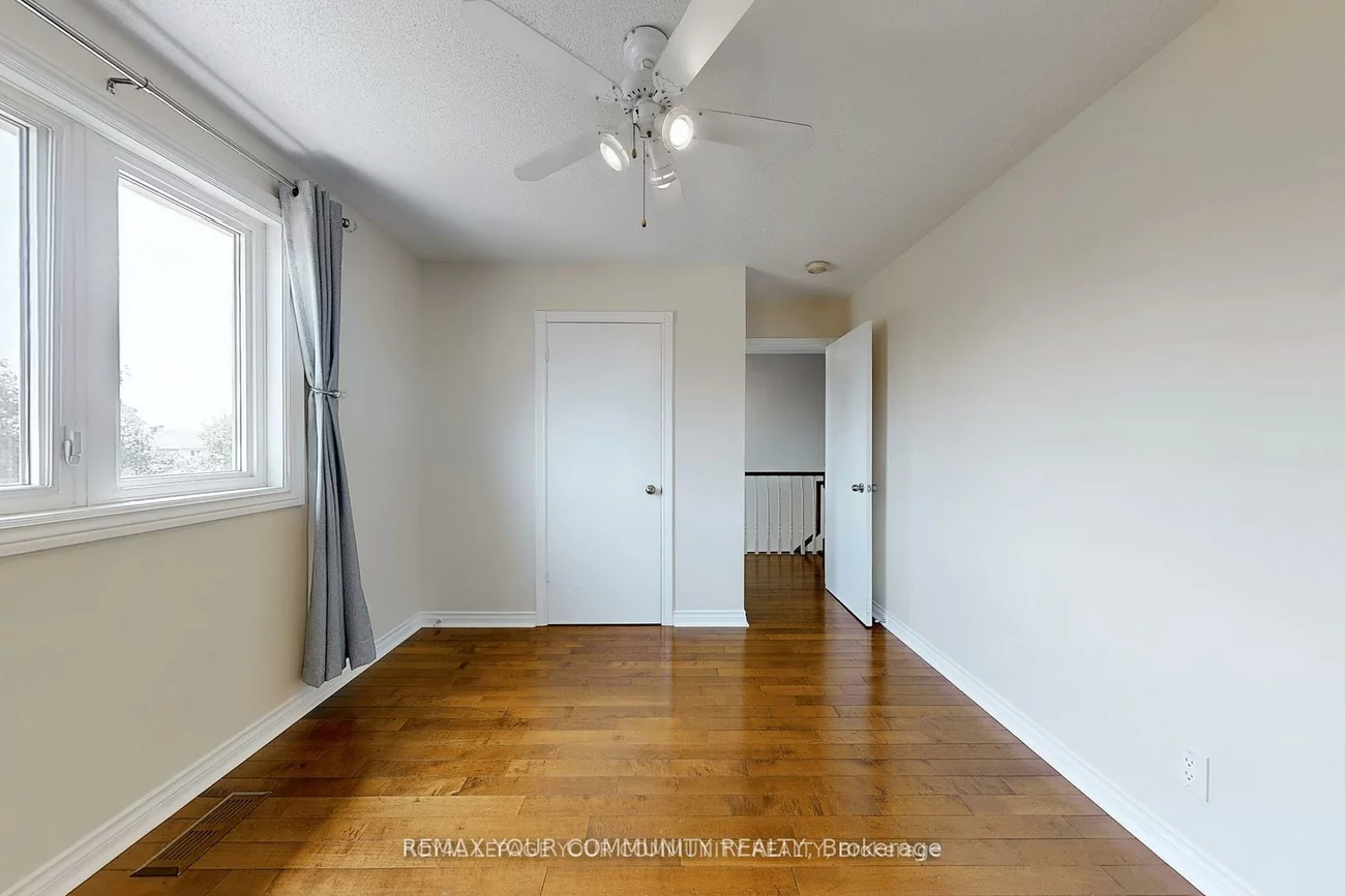 22, Hulst, Bradford, Bradford West Gwillimbury