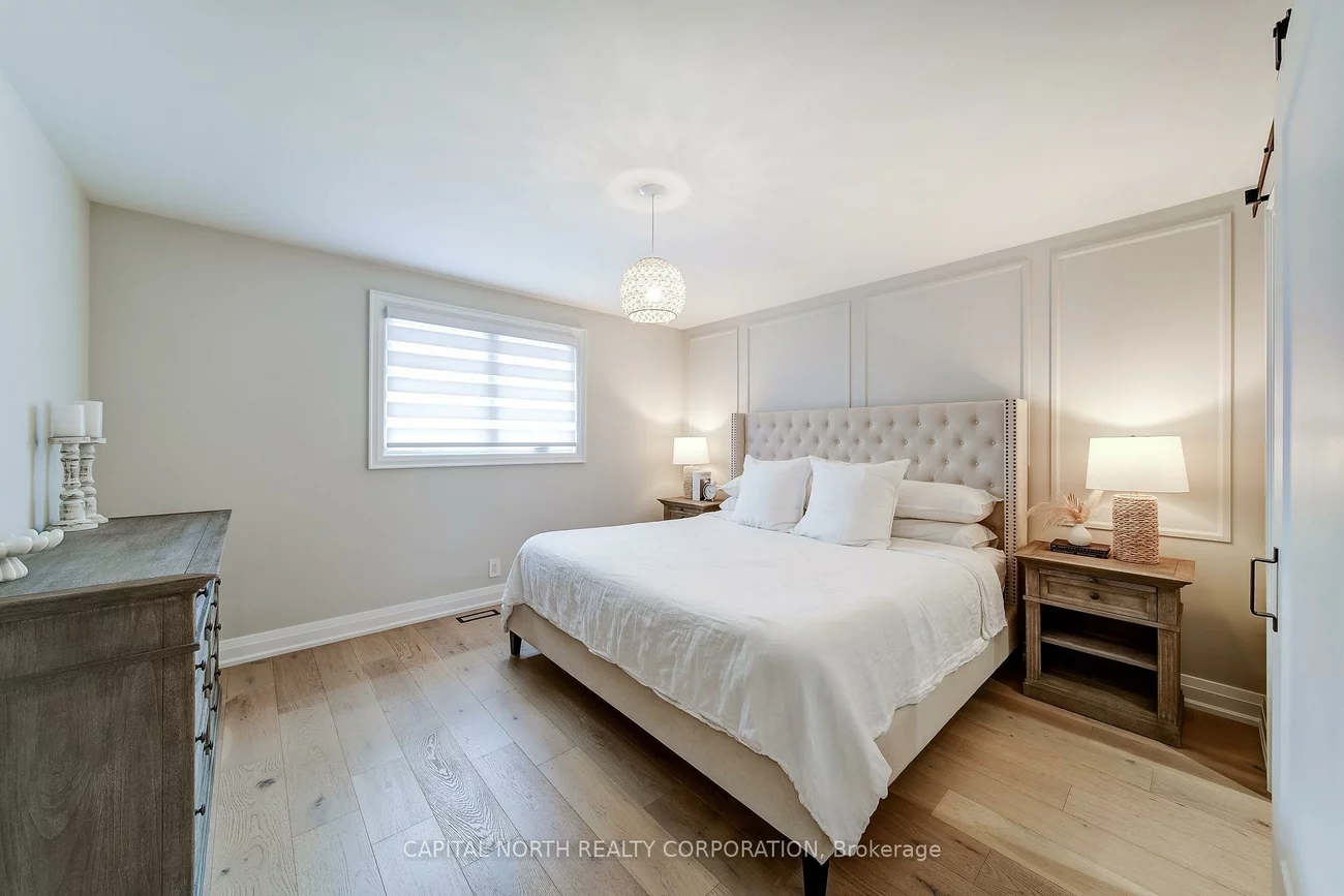 52, Wood, Bradford, Bradford West Gwillimbury