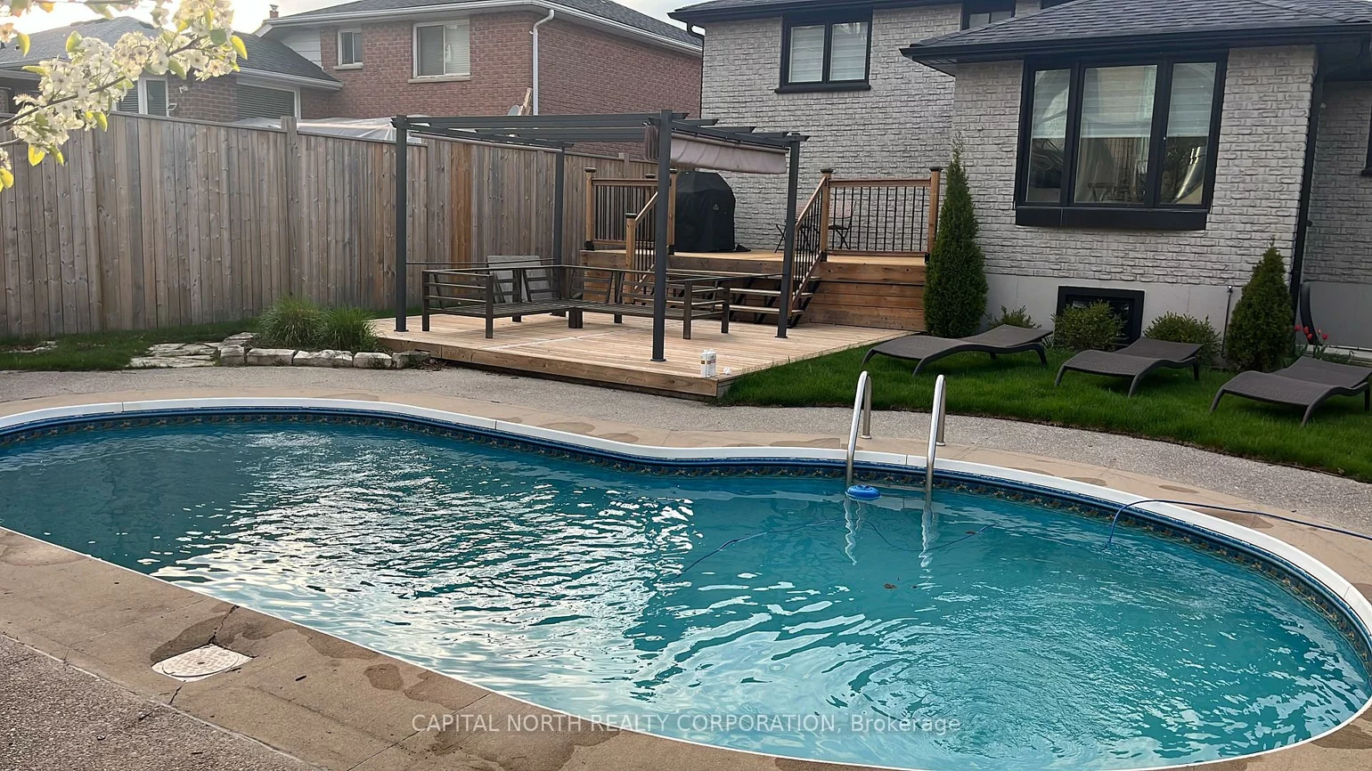 52, Wood, Bradford, Bradford West Gwillimbury