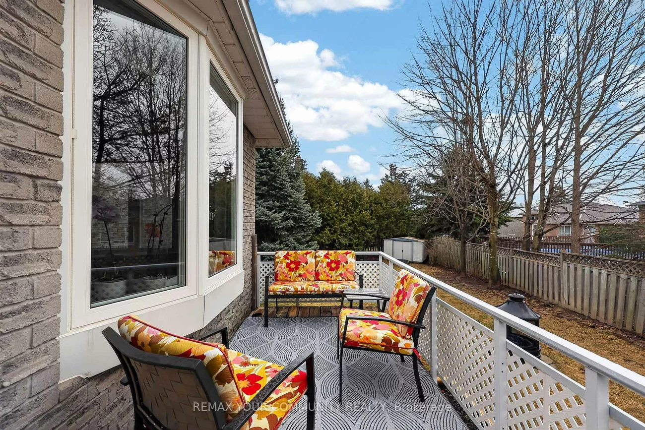 81, Crown, Bradford, Bradford West Gwillimbury