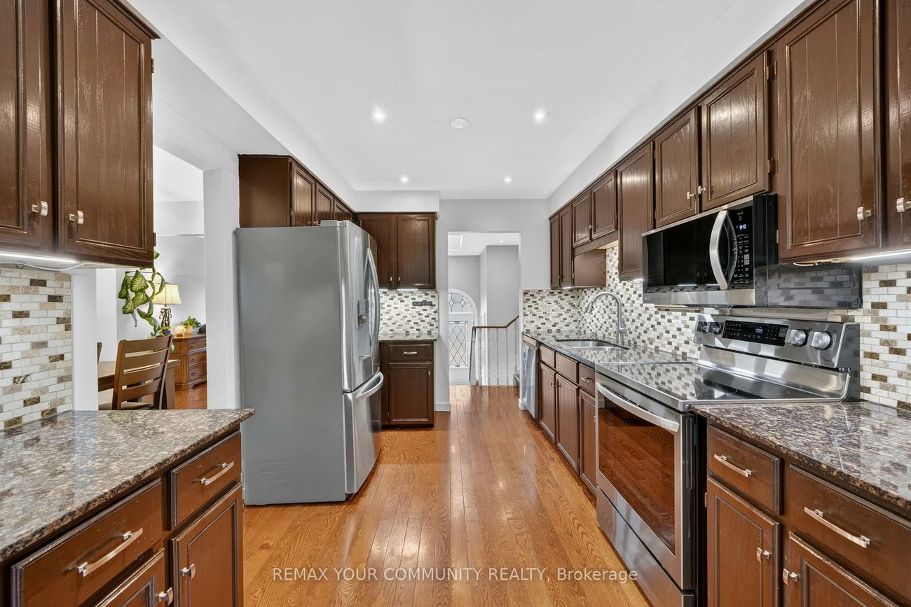 81, Crown, Bradford, Bradford West Gwillimbury