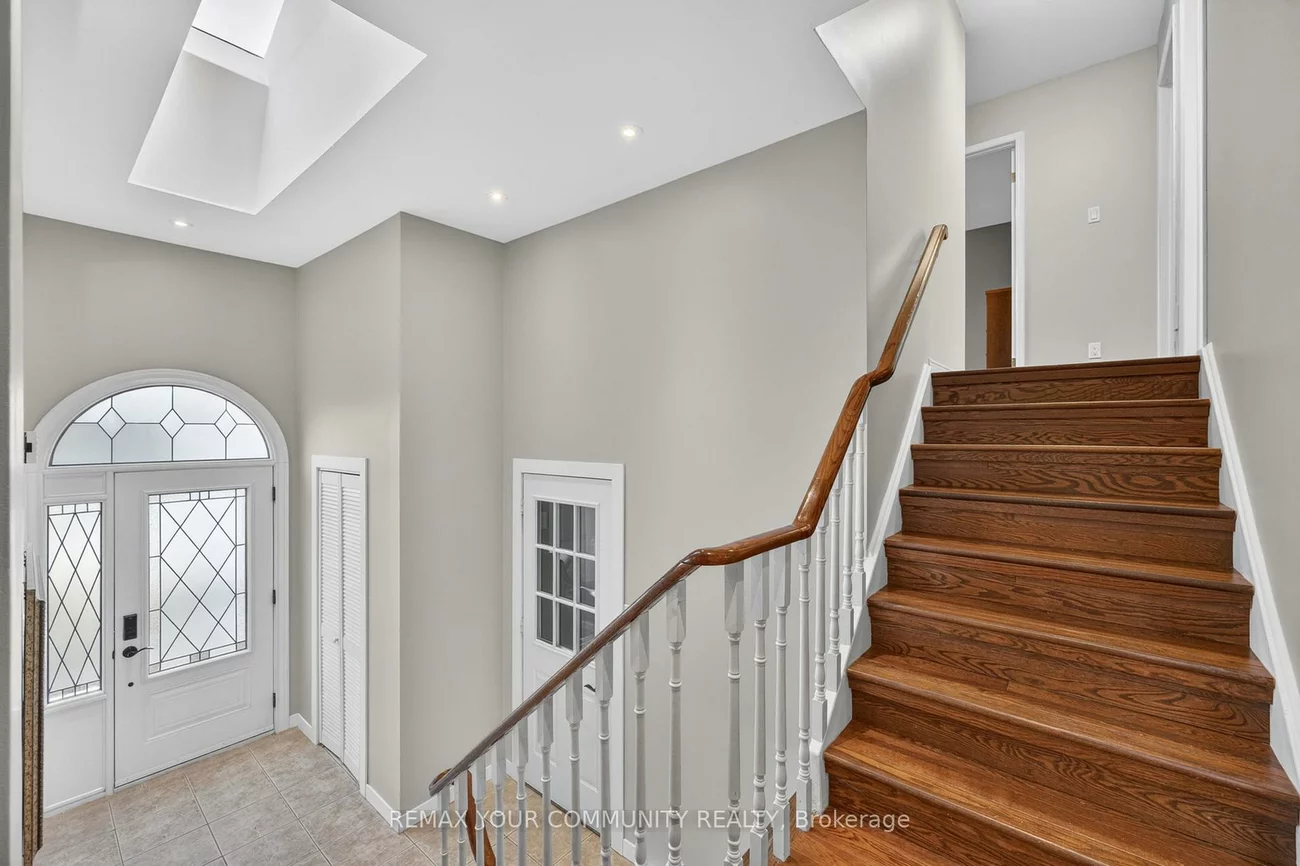 81, Crown, Bradford, Bradford West Gwillimbury