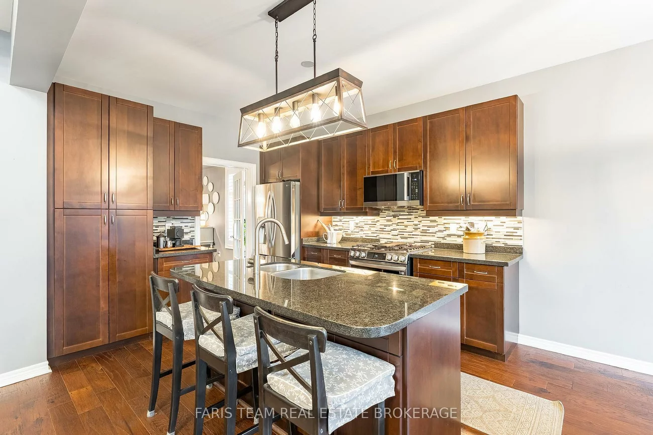 64, Milligan, Bradford, Bradford West Gwillimbury