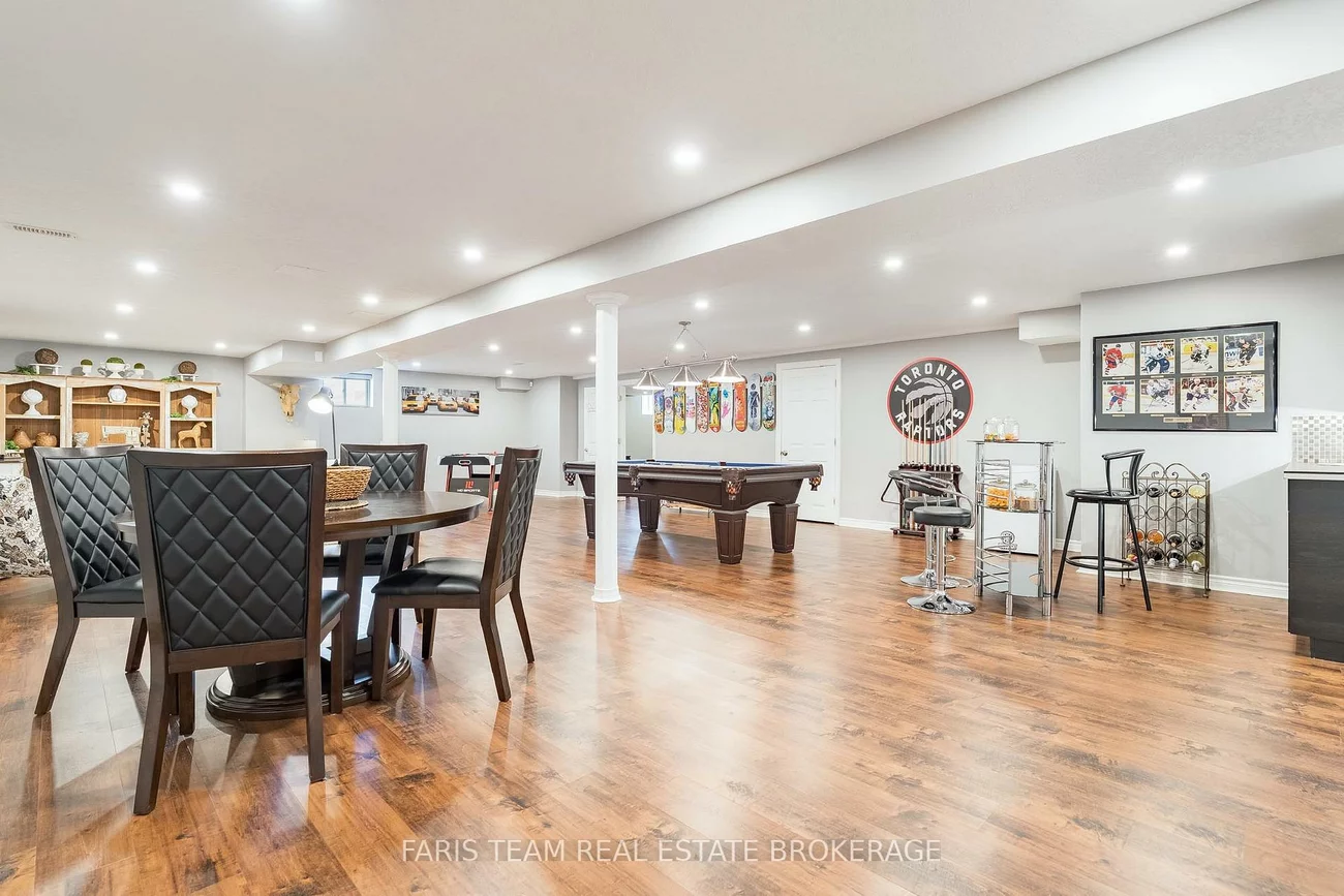 64, Milligan, Bradford, Bradford West Gwillimbury