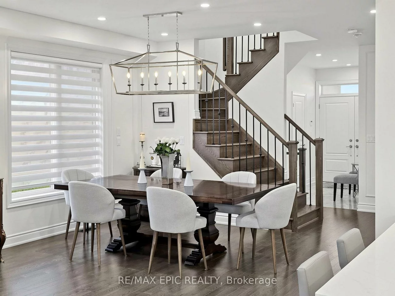 122, Scarlet, Bradford, Bradford West Gwillimbury