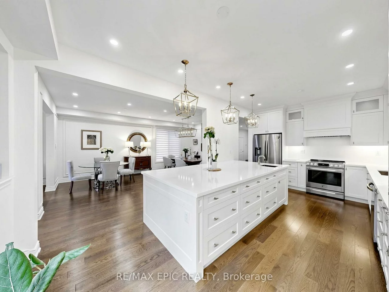 122, Scarlet, Bradford, Bradford West Gwillimbury