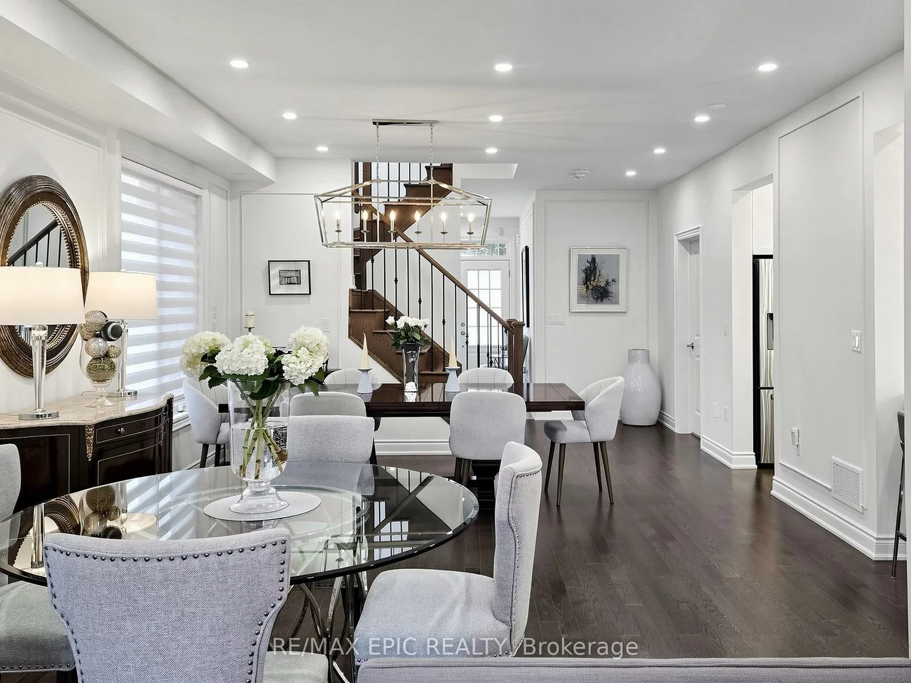 122, Scarlet, Bradford, Bradford West Gwillimbury